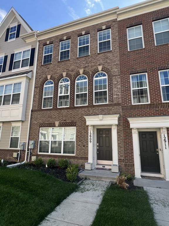 12909 Brickyard Blvd - Photo 2 of 36
