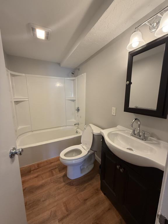 343 Snell St - Photo 4 of 8