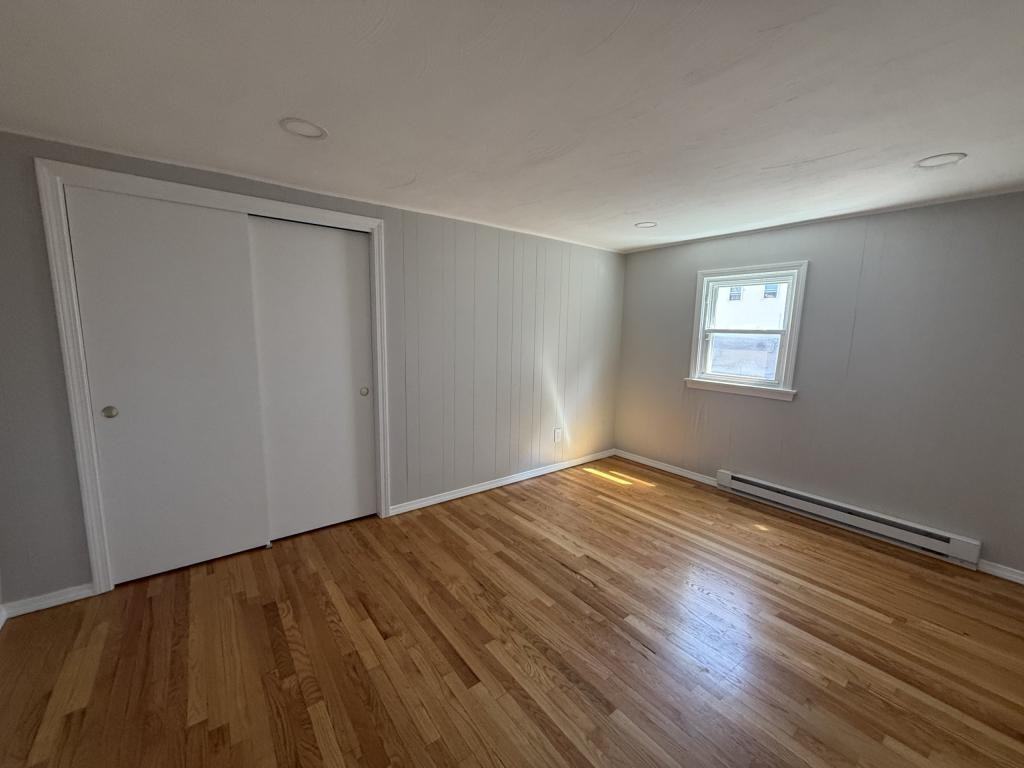 343 Snell St - Photo 6 of 8