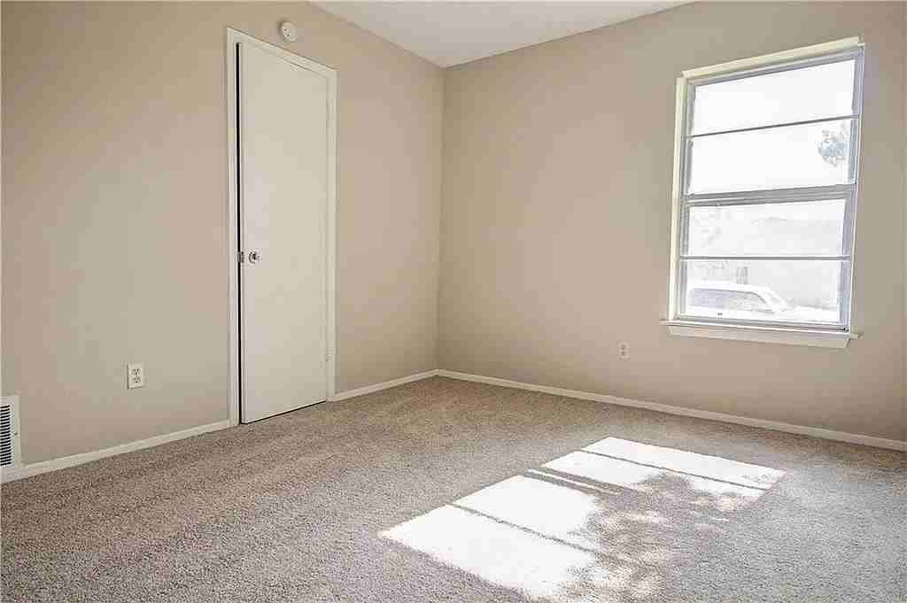 3414 Chesapeake Dr - Photo 4 of 14