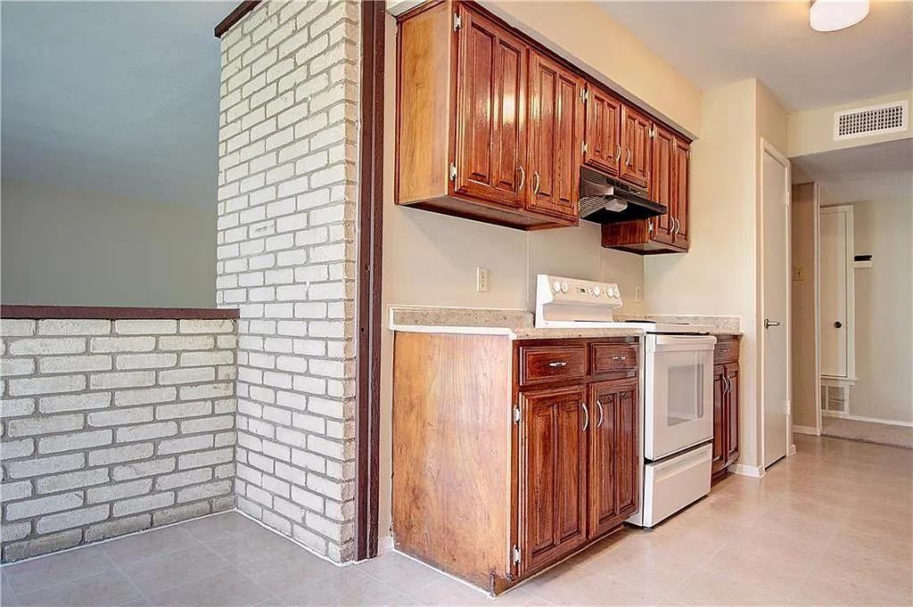 3414 Chesapeake Dr - Photo 6 of 14