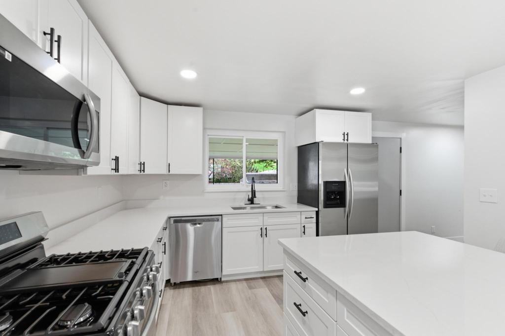 4838 Wilmington Pike - Photo 2 of 24