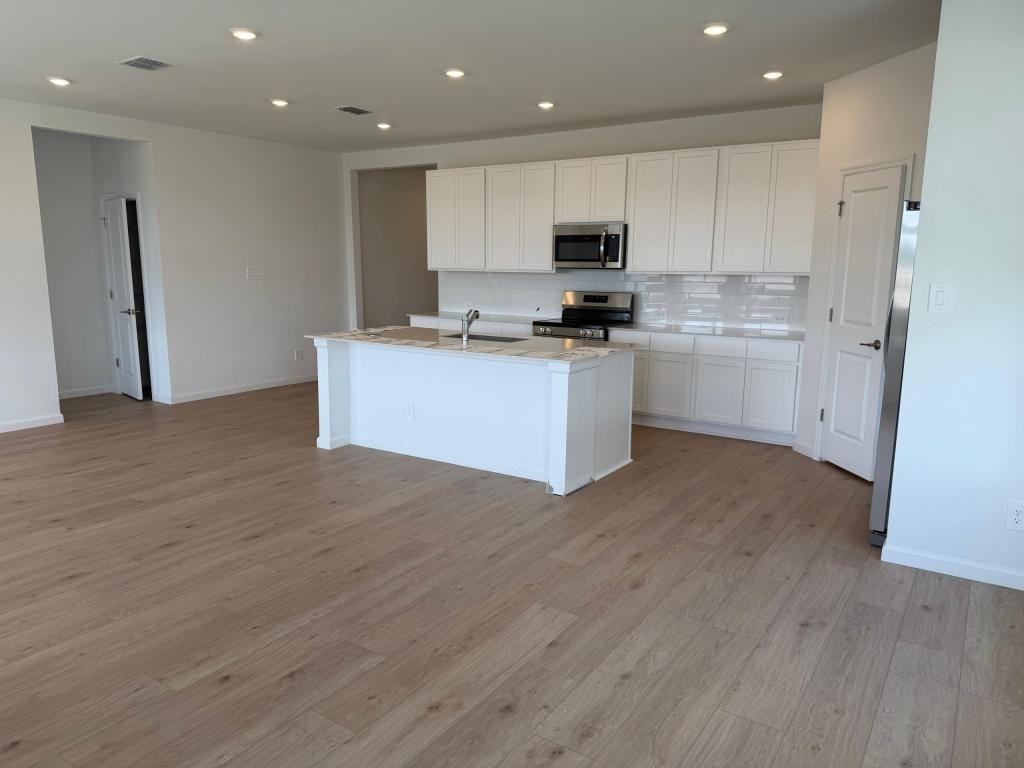 4371 Vibernum Ave - Photo 3 of 20