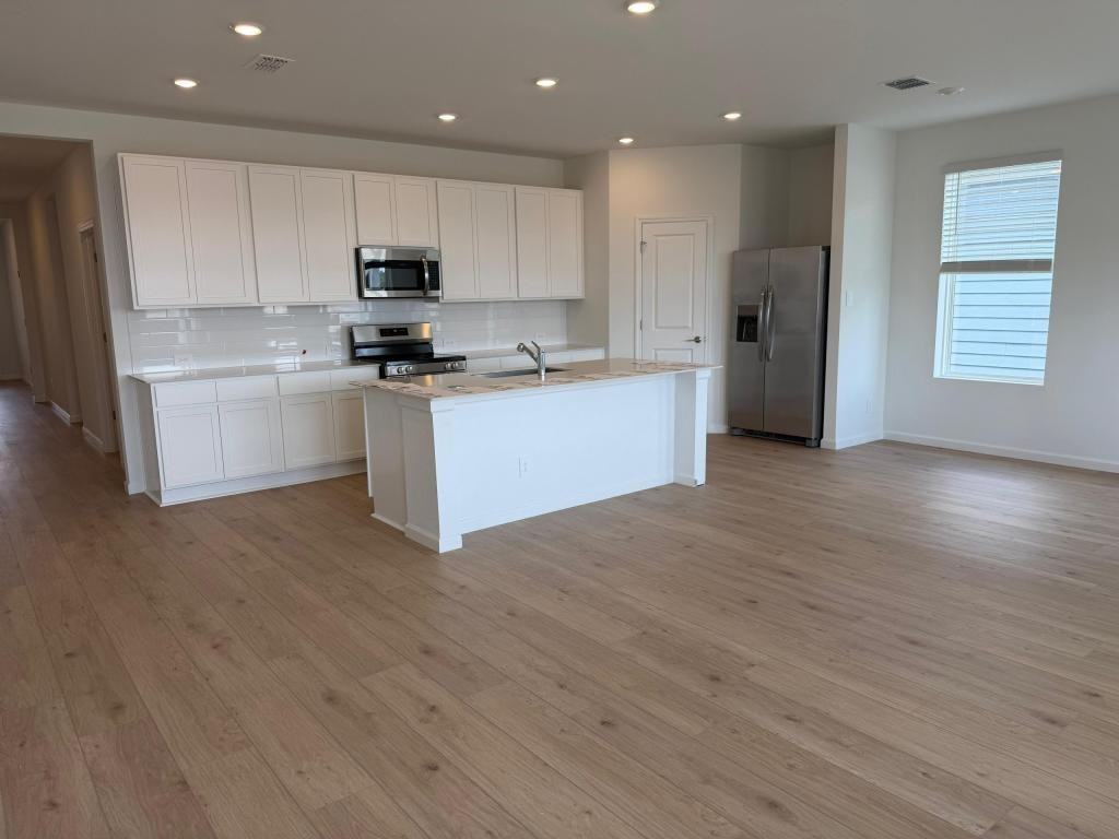 4371 Vibernum Ave - Photo 4 of 20