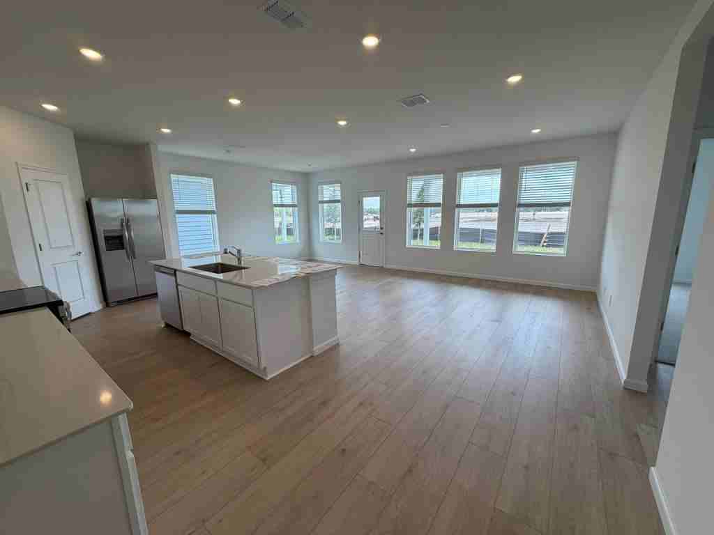 4377 Vibernum Ave - Photo 5 of 20