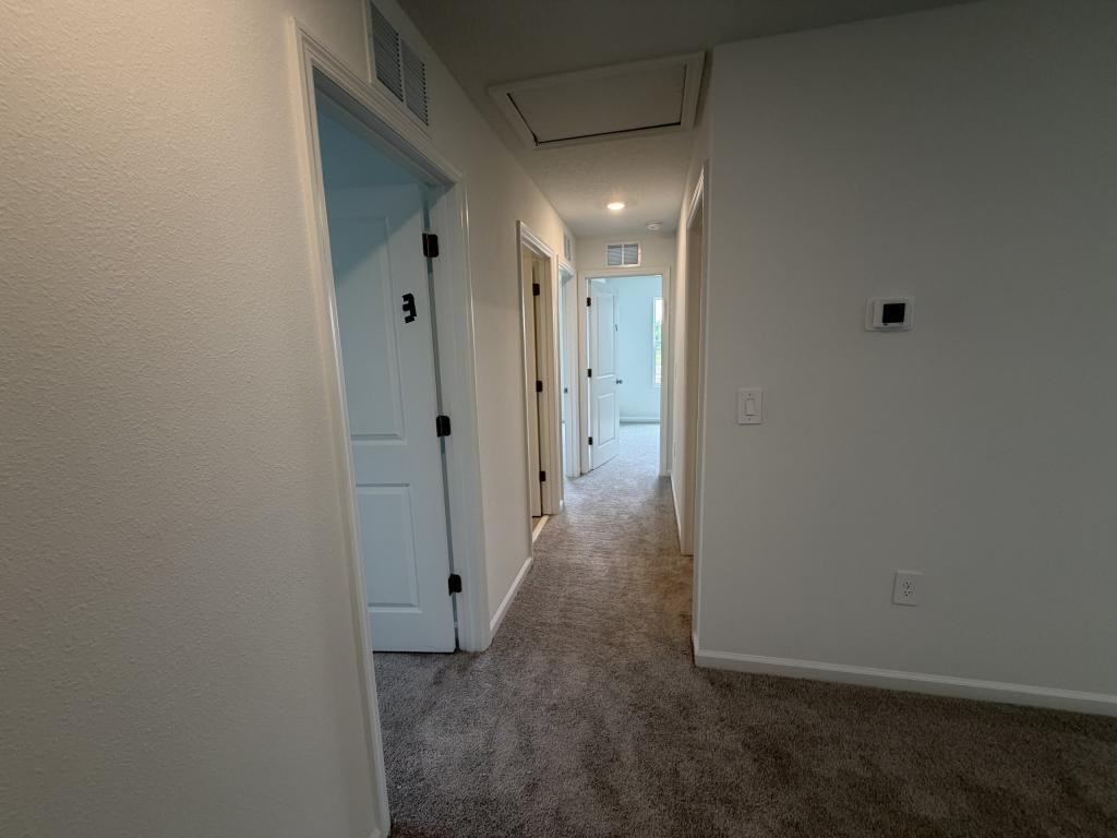 Hallow Gdn Rd - Photo 7 of 23