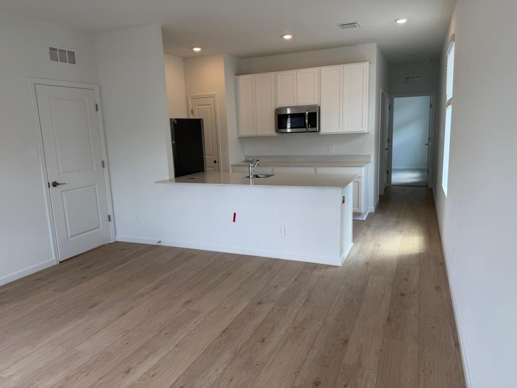 4371 Vibernum Ave ##B - Photo 2 of 8