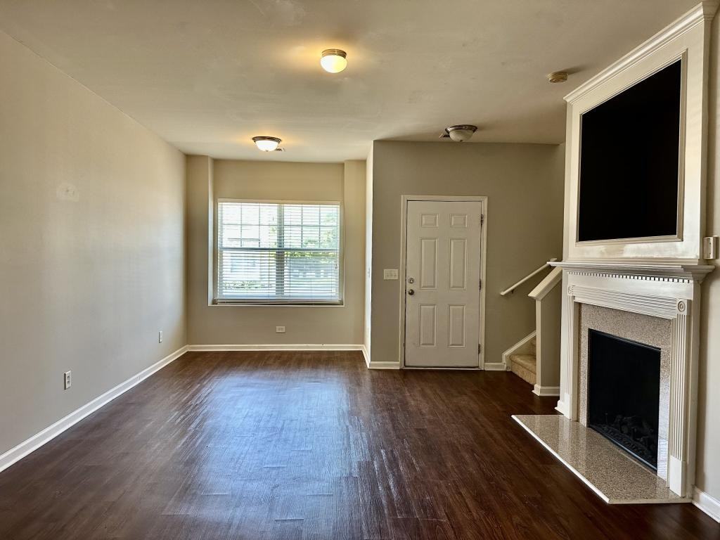 Persimmon Tree Dr - Photo 4 of 29