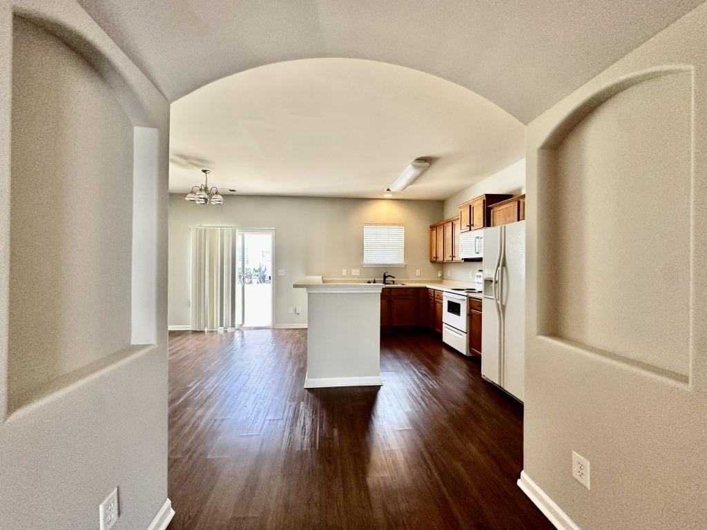 Persimmon Tree Dr - Photo 7 of 29