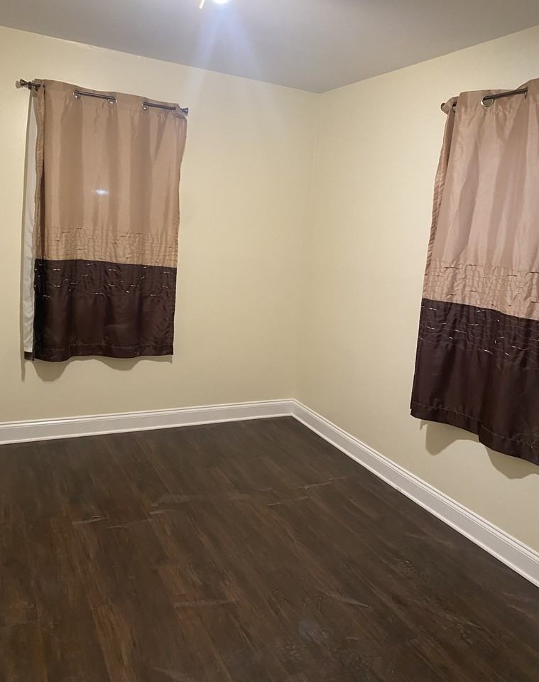 78 University Ave - Photo 6 of 18