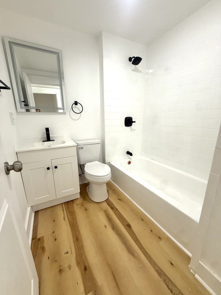 2859 Marshall Ave - Photo 2 of 20