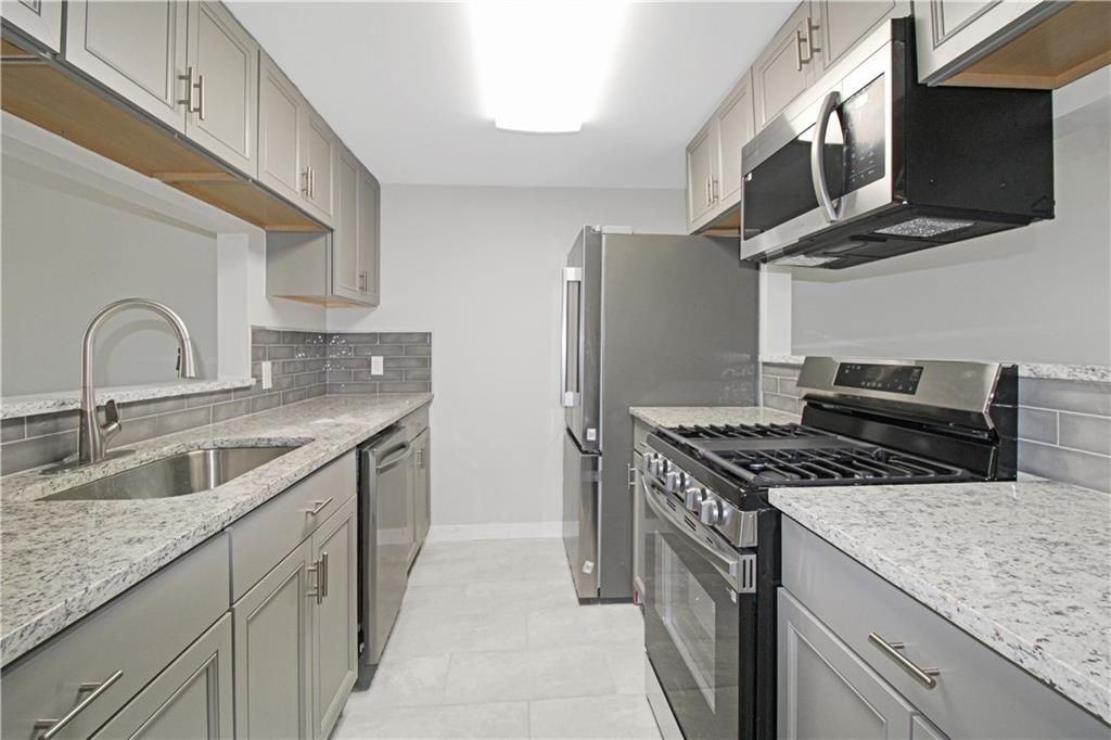 204 Ivy Green Ln Se - Photo 7 of 16