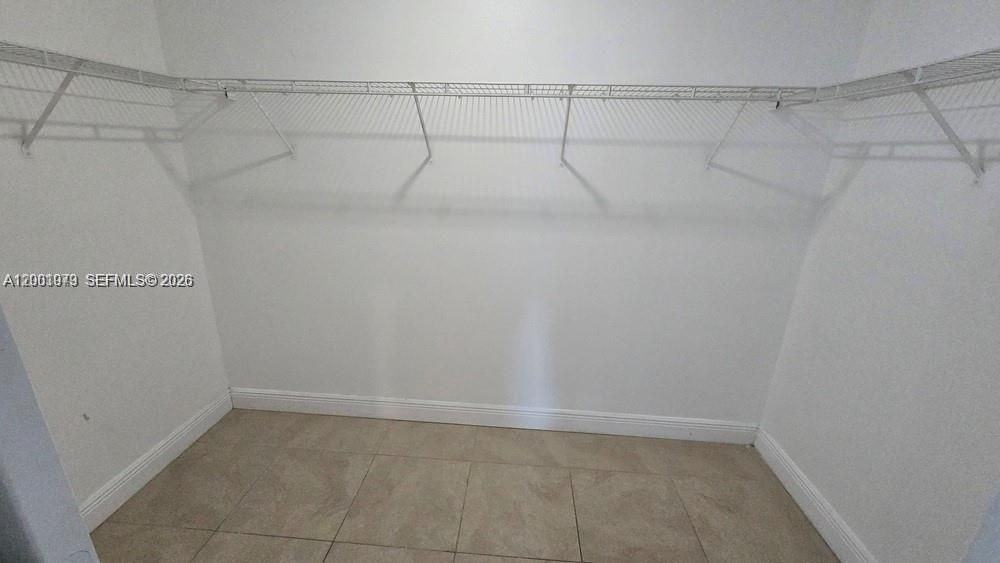 1010 Sw Dubuque Ave - Photo 2 of 19