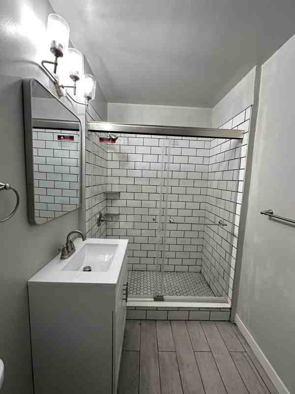 449 Redondo Ave ##B - Photo 4 of 21