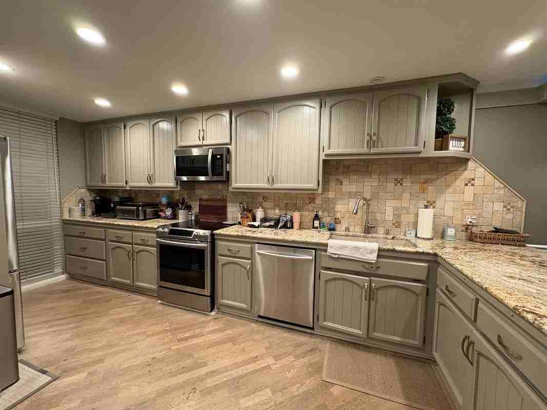 16548 Harbour Ln - Photo 4 of 11