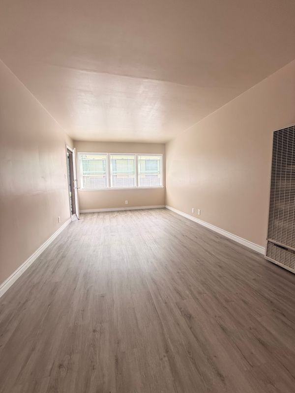 2431 W Beverly Blvd - Photo 7 of 9