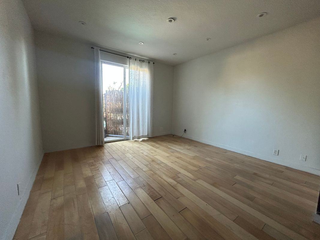 10210 Newville Ave - Photo 4 of 13