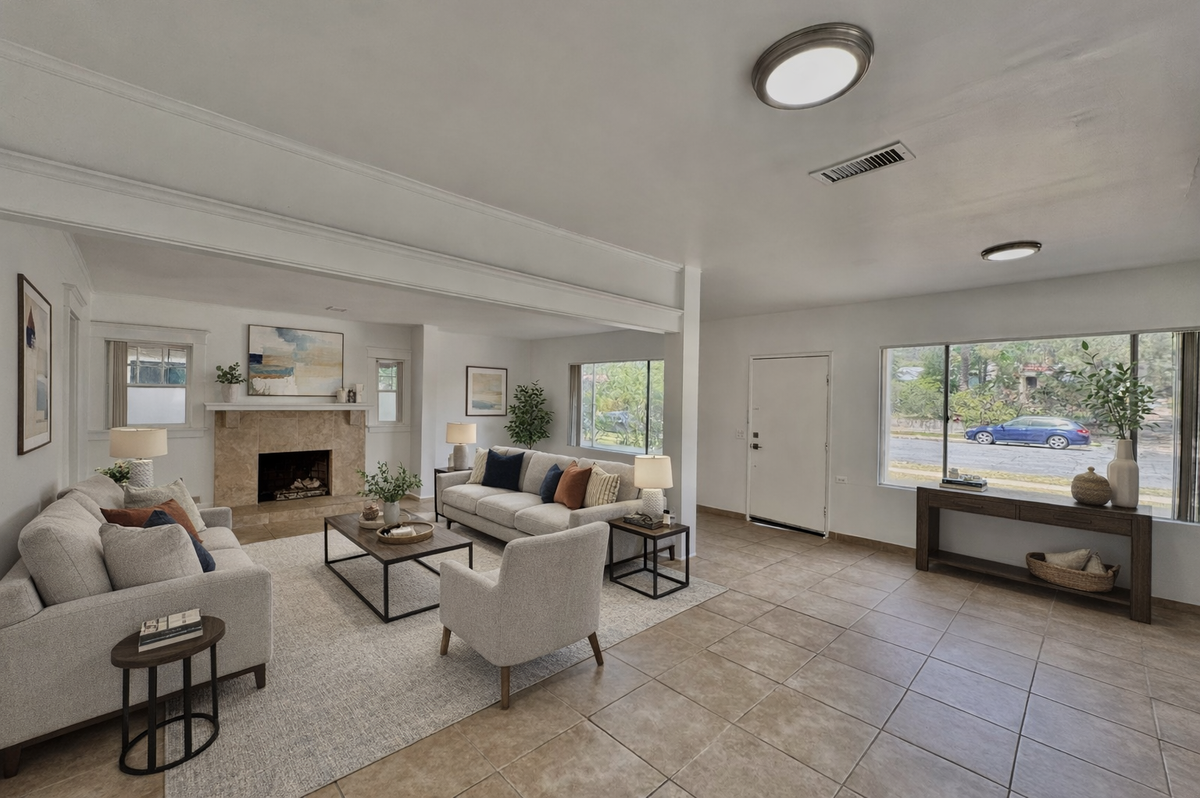 1554 E Woodbury Rd - Photo 3 of 25