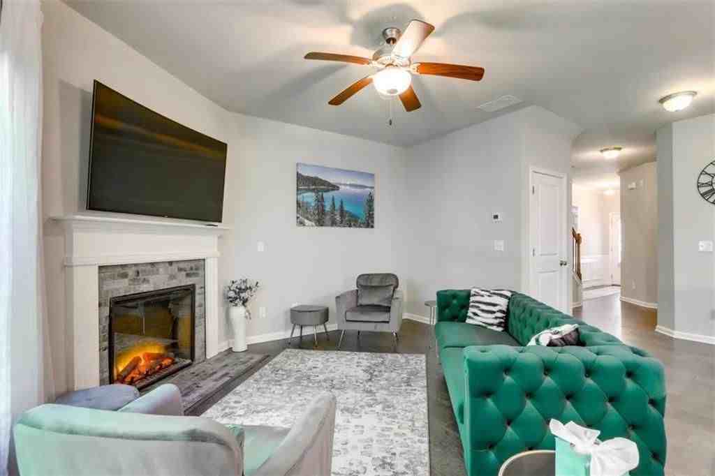 2525 Norwood Park Xing - Photo 3 of 29