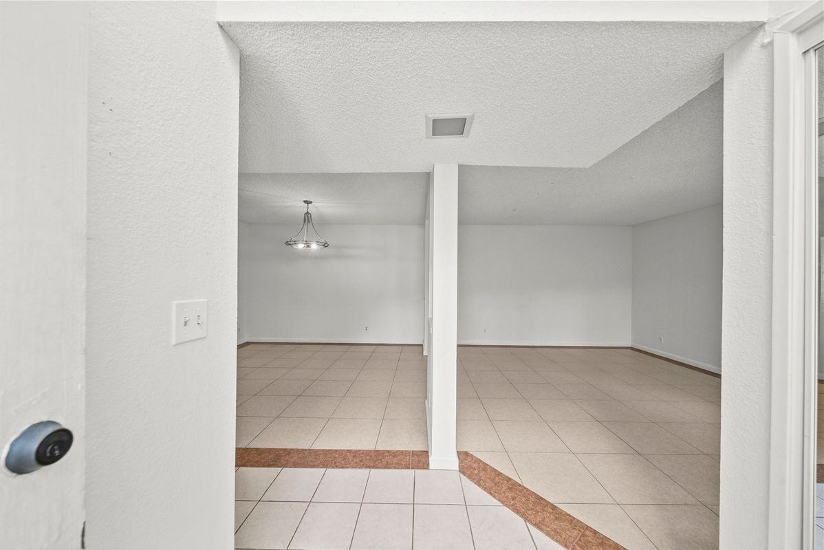 22647 Margarita Dr - Photo 4 of 28