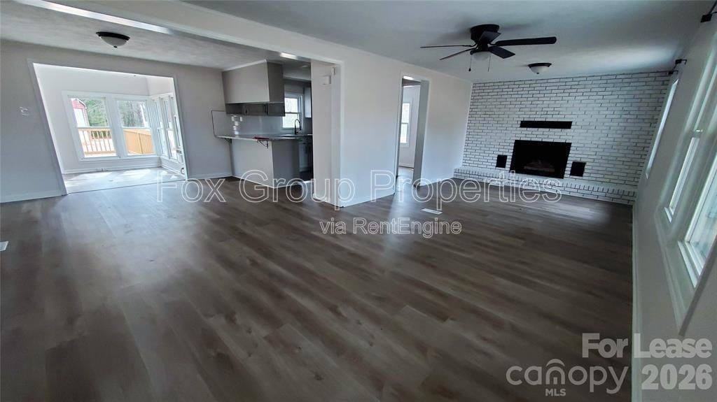 132 Mount Mourne Loop - Photo 2 of 7