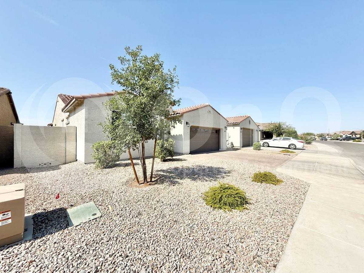 40785 W Agave Rd - Photo 2 of 10
