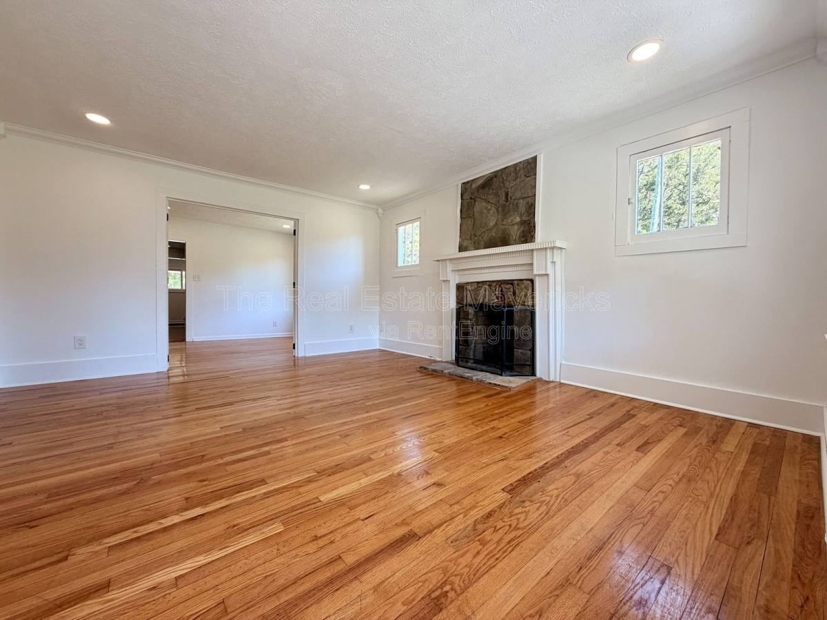 14023 Mount Tabor Rd - Photo 2 of 10