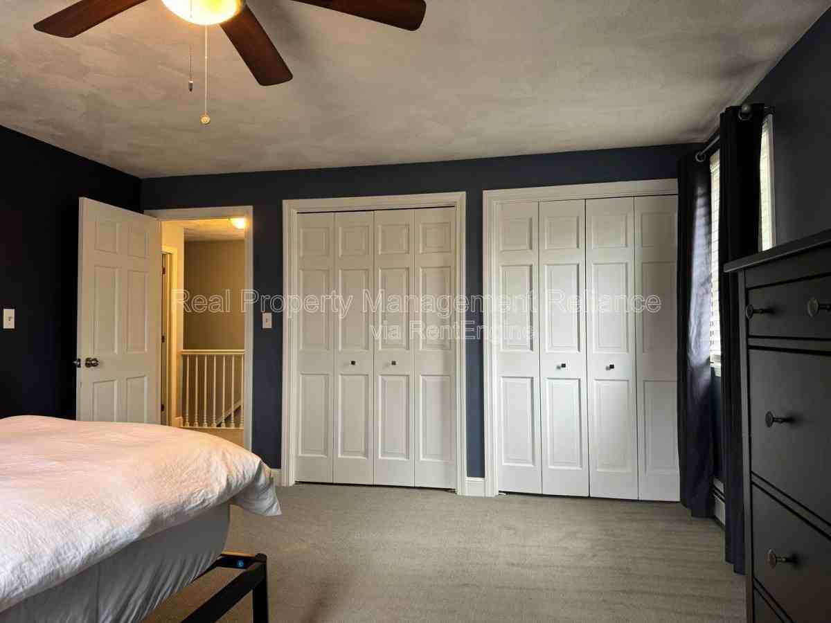 14 Ravenna Ave - Photo 3 of 10