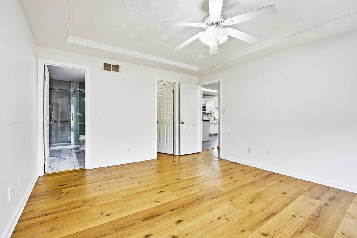 6200 Winding Stream Dr - Photo 6 of 10