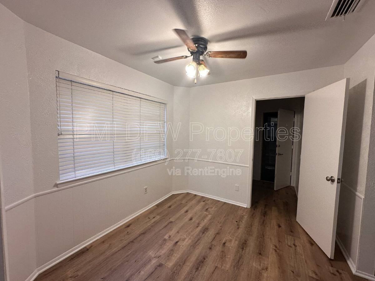 1818 Andover Dr - Photo 3 of 10