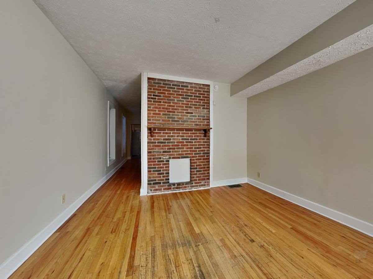 1365 Indianola Ave - Photo 2 of 10