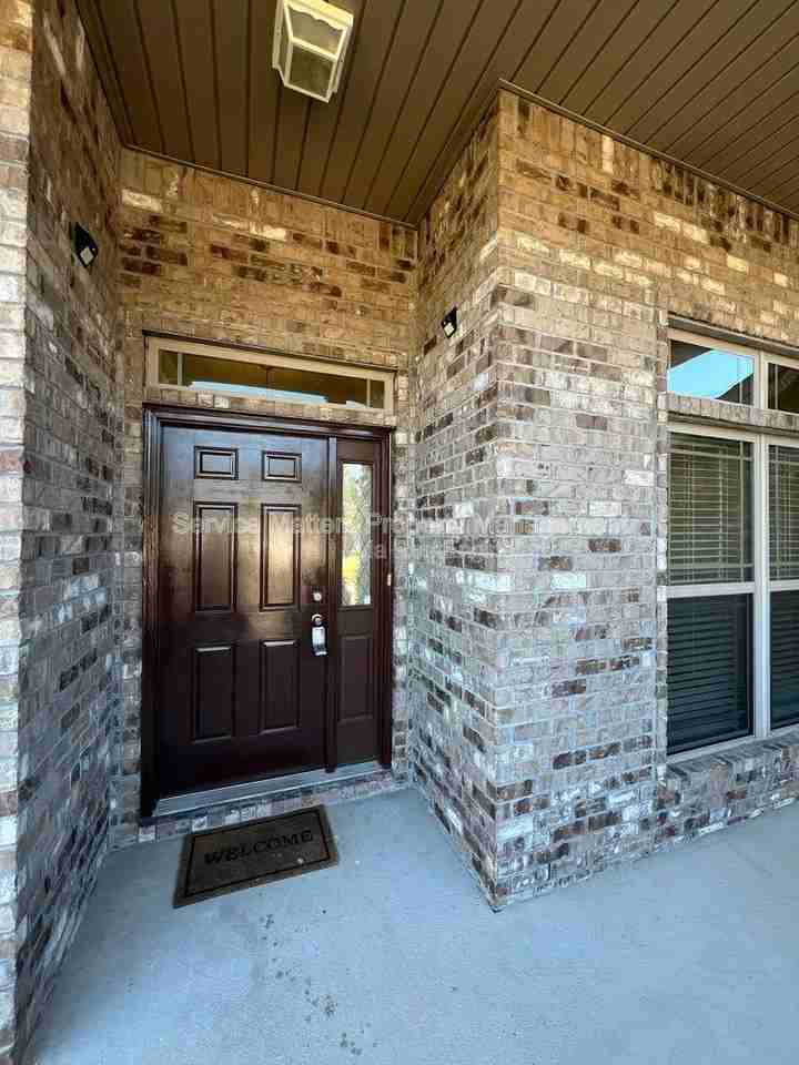 7037 Season Dr - Photo 3 of 7