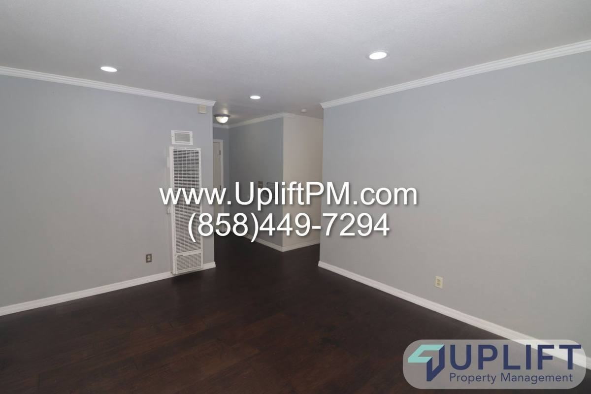 616 Meadowbrook Dr - Photo 3 of 9