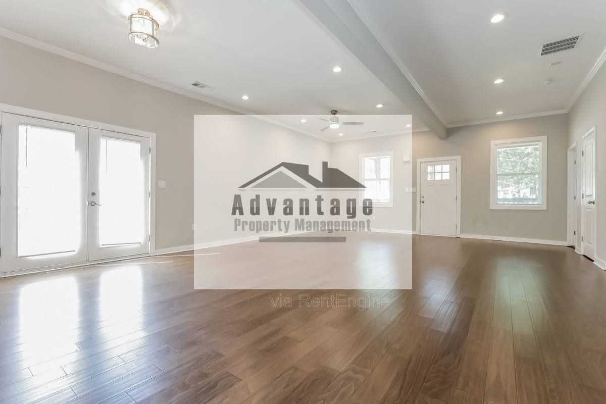 1536 Montreat Ave Sw - Photo 3 of 10