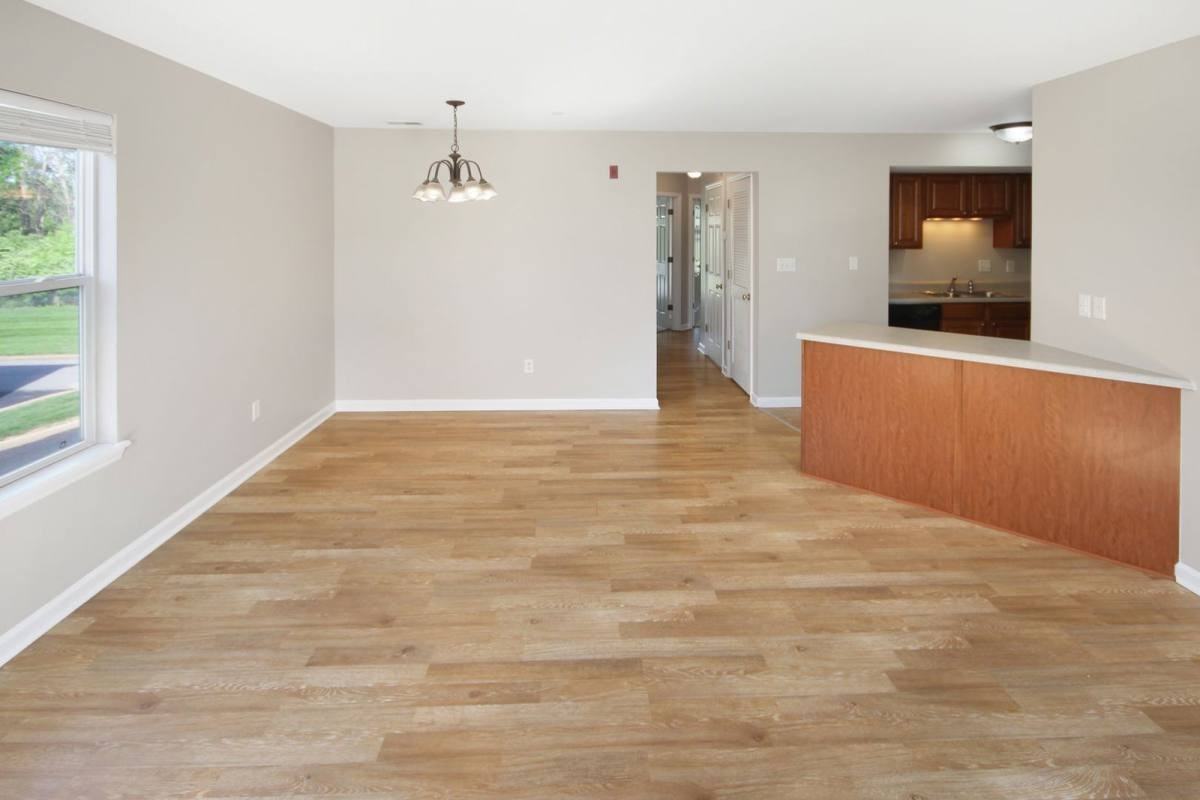284 Stonewall Creek Dr - Photo 3 of 8