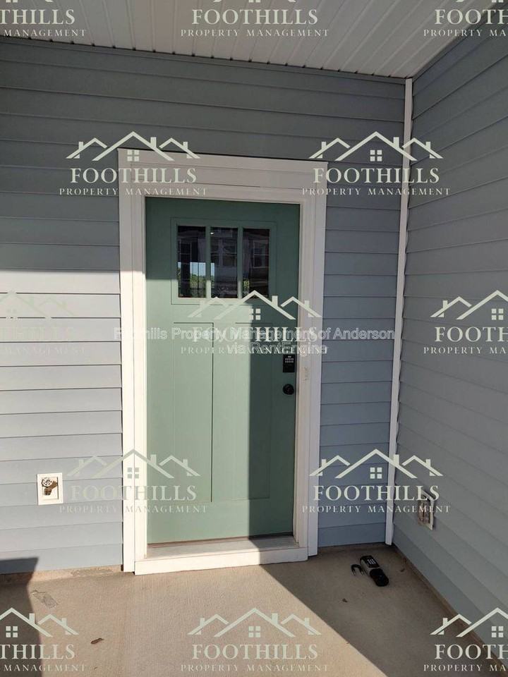 267 Silo Ridge Dr - Photo 2 of 10