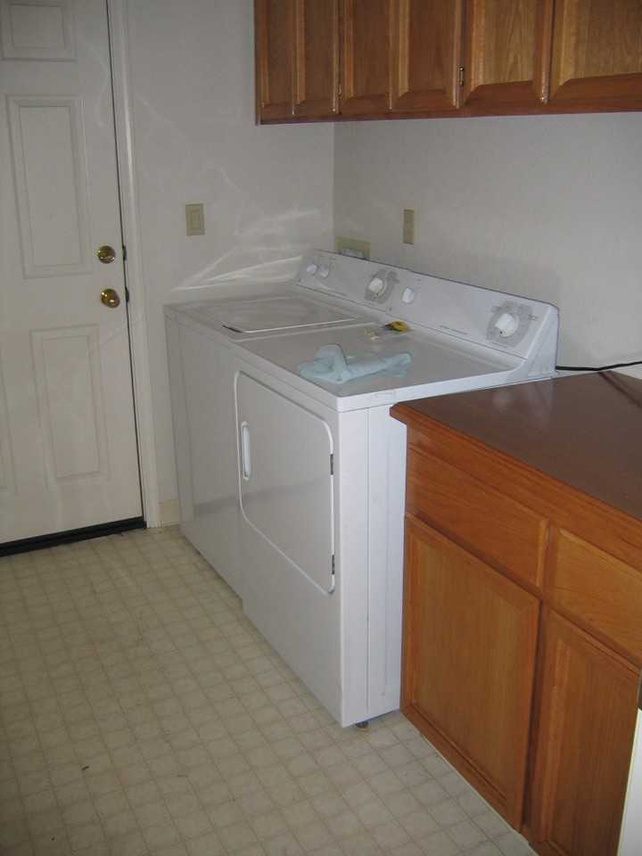 2065 Walnut Shadows Court - Photo 6 of 10