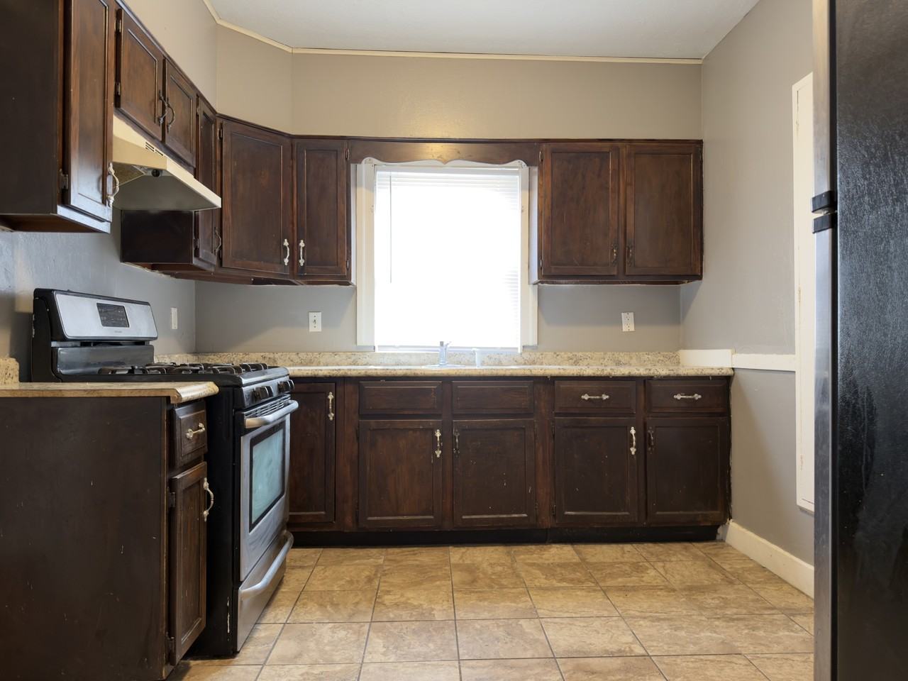 901 14th St #901 - Photo 7 of 9