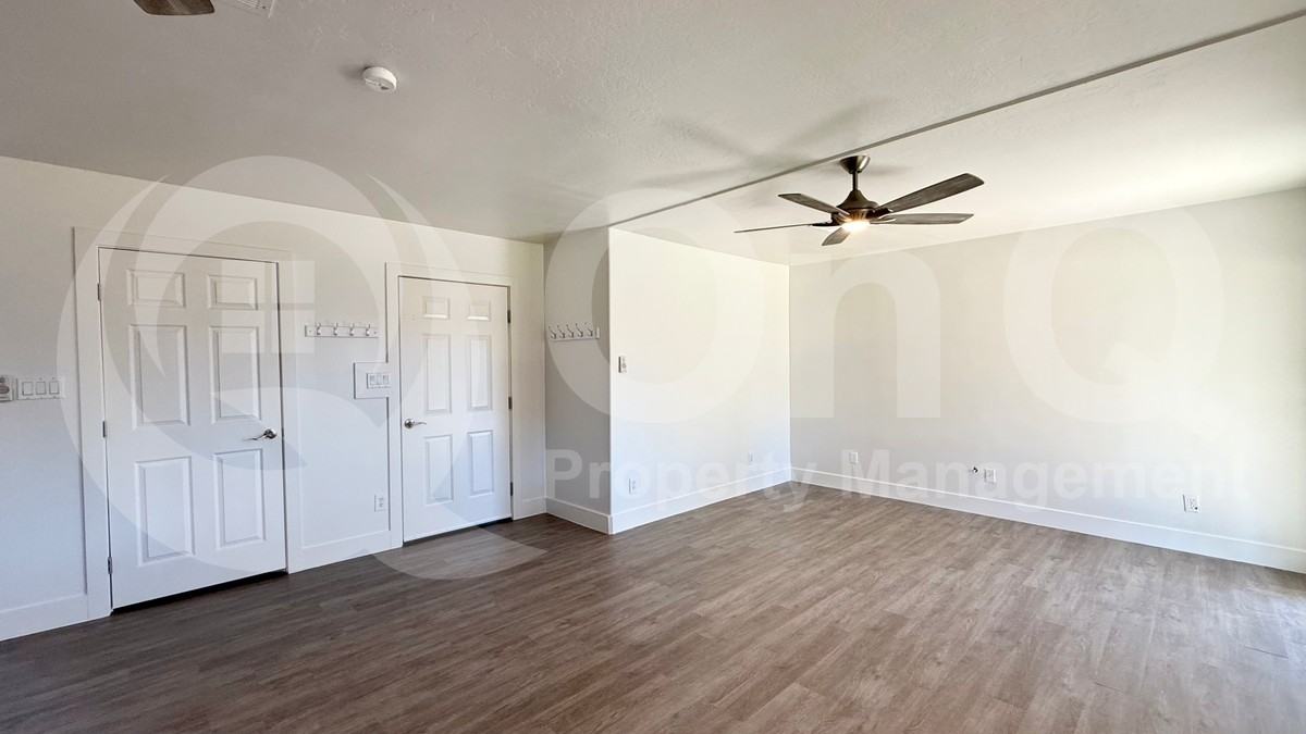 962 E Hackamore St - Photo 5 of 17