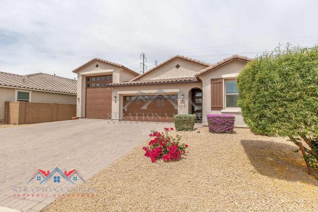 7616 W Raymond St - Photo 2 of 50