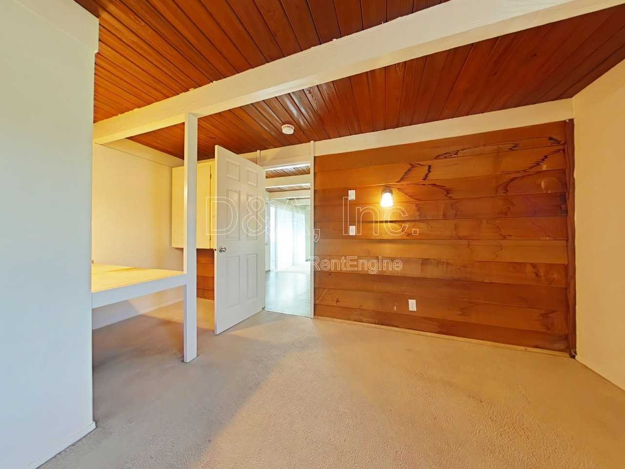 355 Nw Kings Blvd - Photo 5 of 8