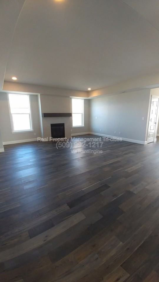 9907 Coho Ct - Photo 6 of 35