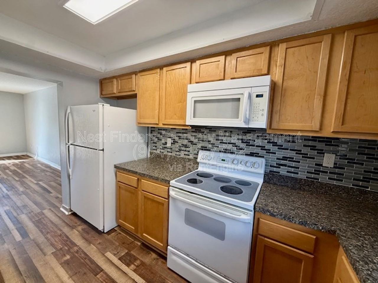 11406 Bedford Oaks Dr - Photo 5 of 21