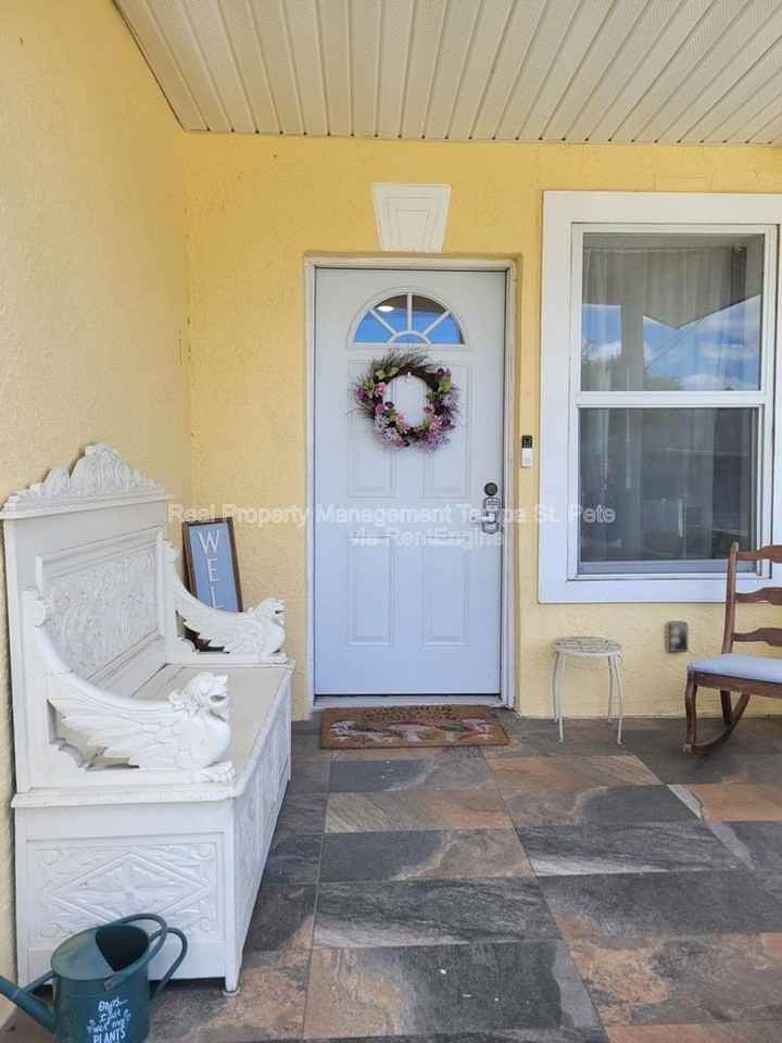 1711 E New Orleans Ave - Photo 3 of 31