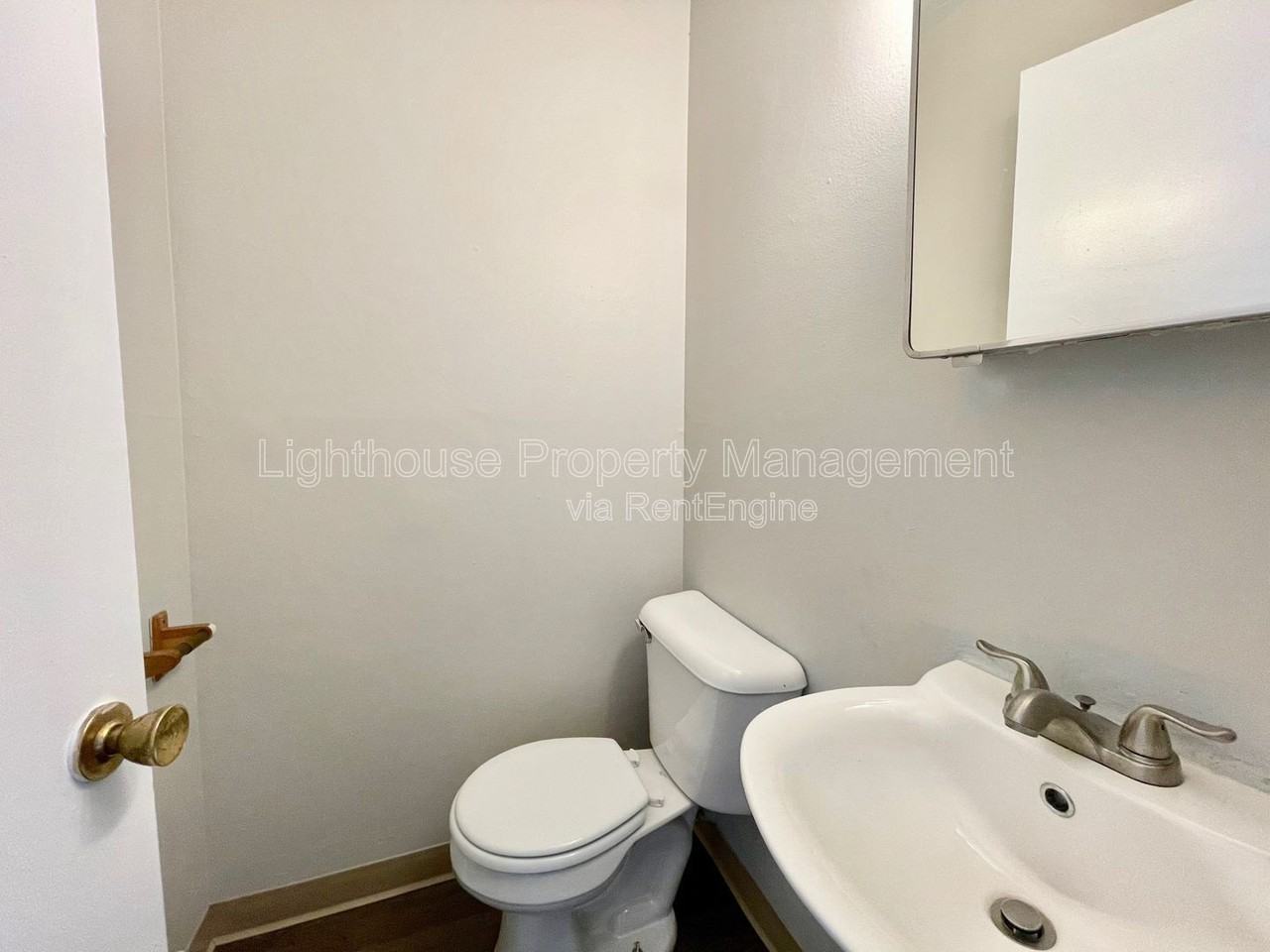 2855 Taft Ave Sw #5 - Photo 4 of 24