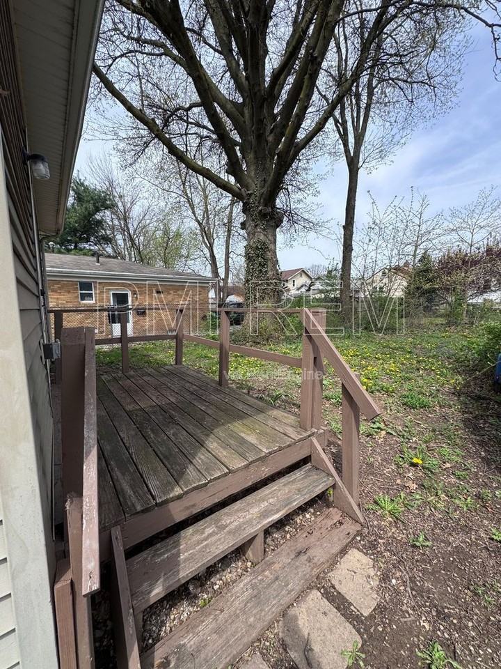 1855 Flint Ave - Photo 6 of 29