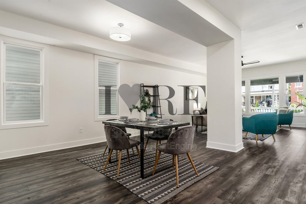 966 Wilson Ave - Photo 4 of 20