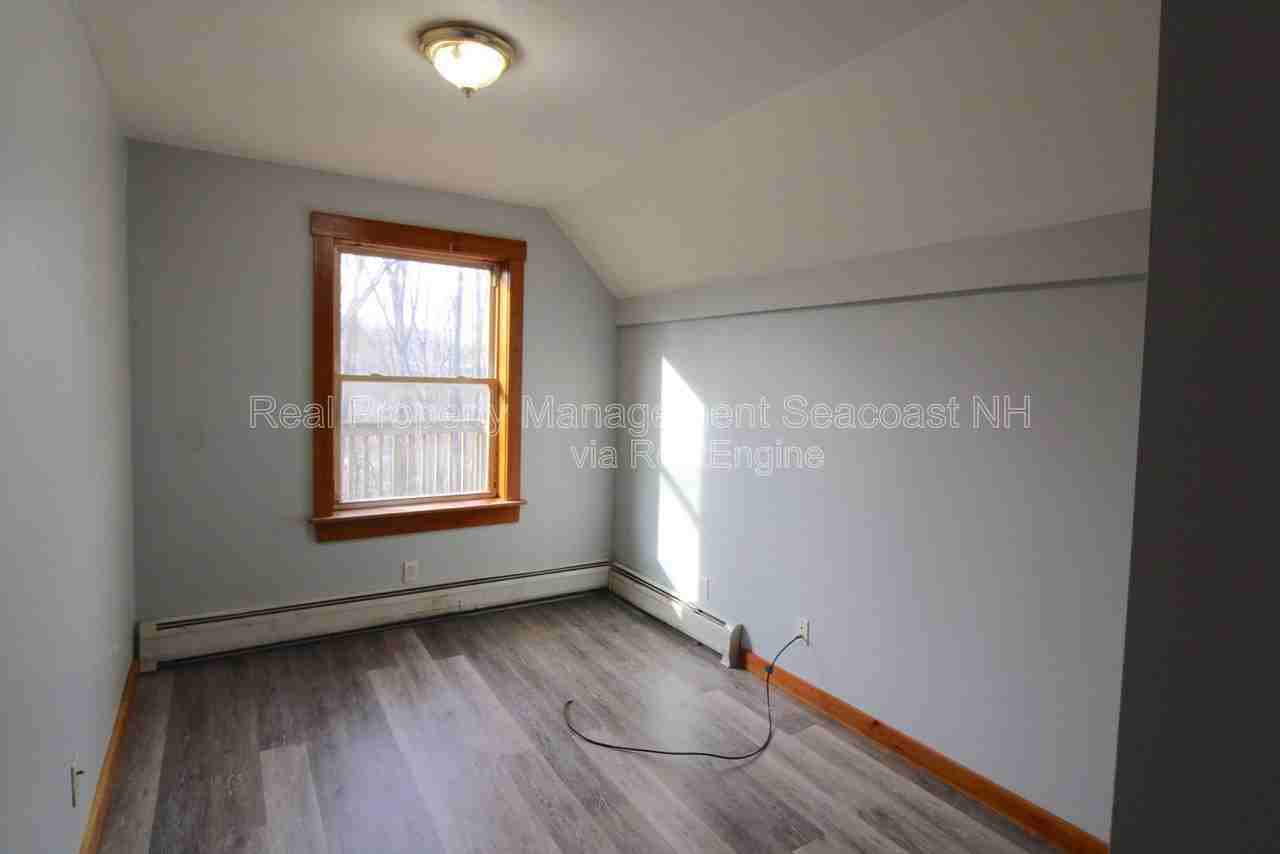 34 First St #D - Photo 5 of 11