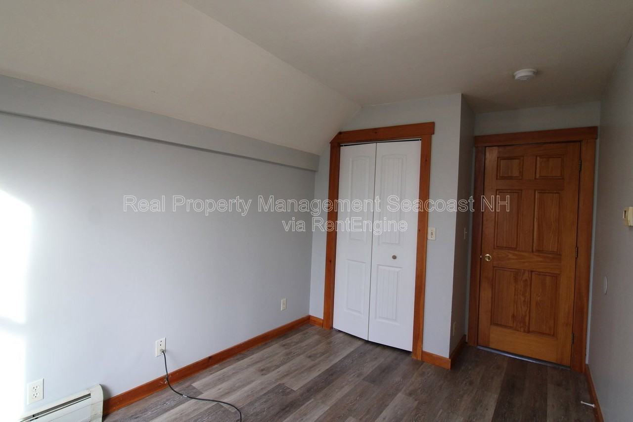 34 First St #D - Photo 6 of 11