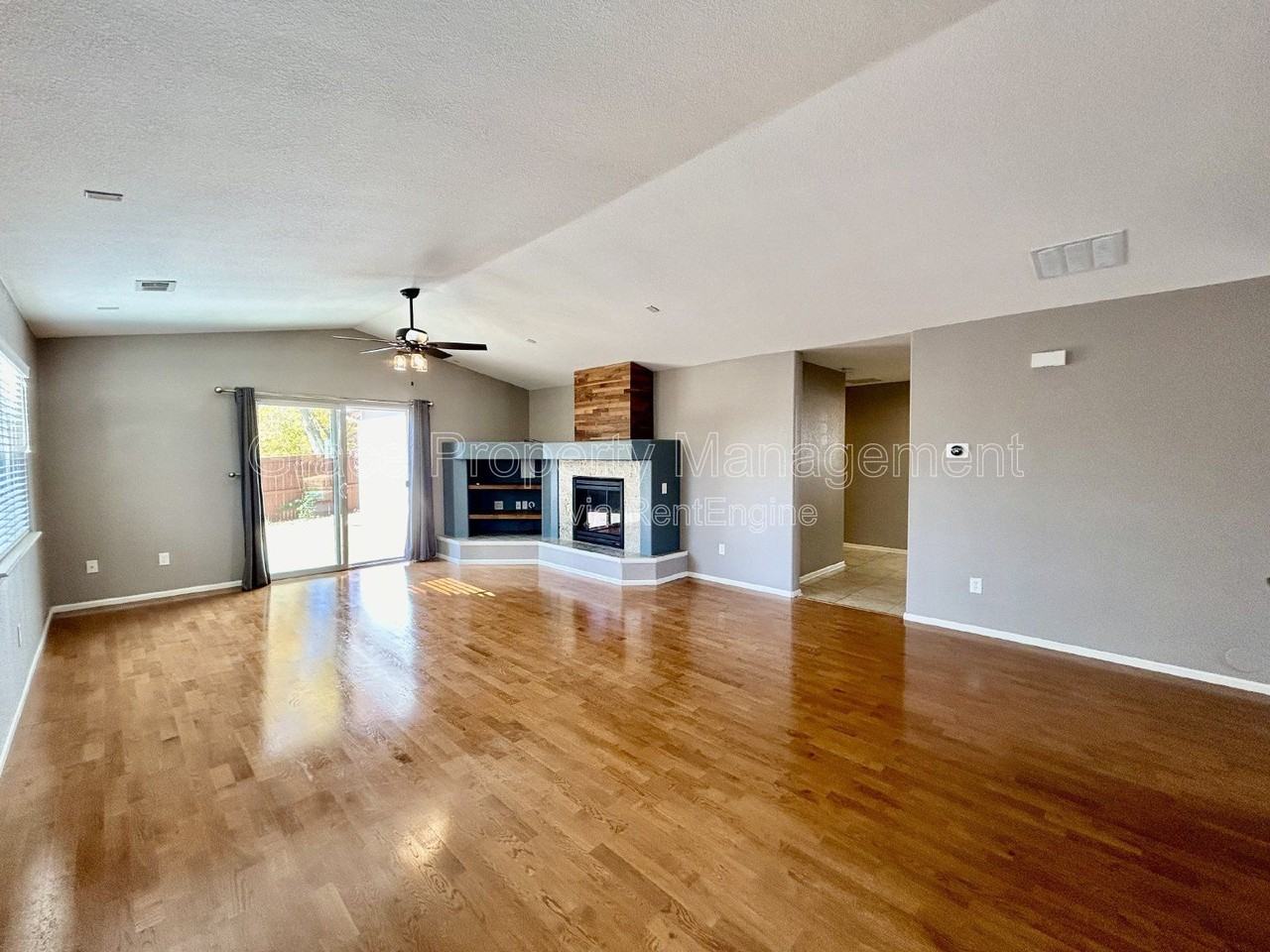 479 Hayloft Way - Photo 4 of 28